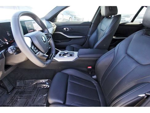 Used 2025 BMW 330i Sedan image 6