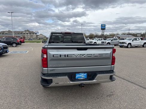 Used 2023 Chevrolet Silverado 1500 LT w/ Leather Package AWD/4WD image 6