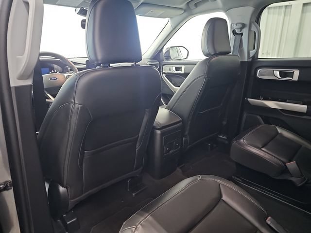 Certified 2023 Ford Explorer XLT w/ Equipment Group 202A AWD/4WD image 34