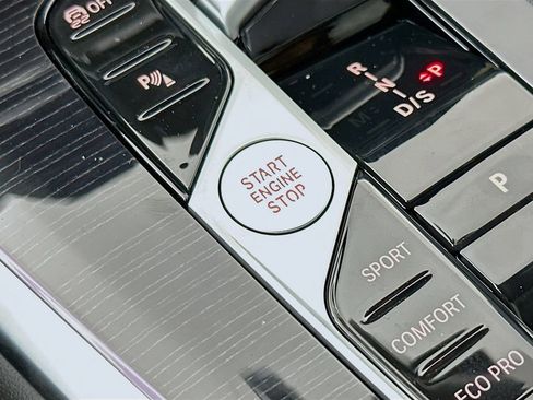 New 2026 BMW X7 xDrive40i w/ M Sport Package image 19