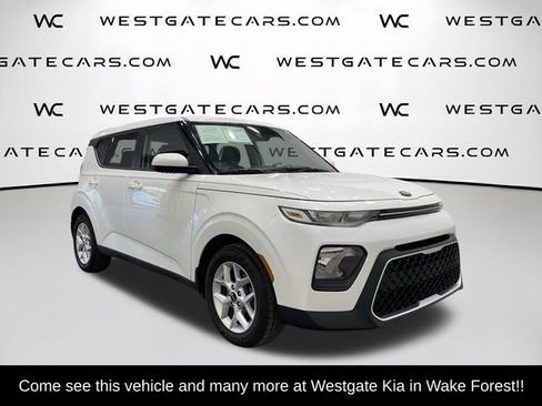 Used 2020 Kia Soul S FWD image 2