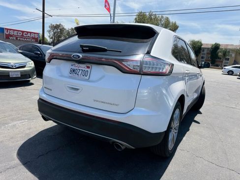 Used 2018 Ford Edge Titanium w/ Equipment Group 301A FWD image 9