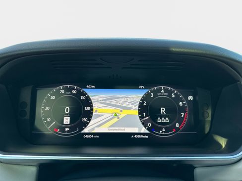 Used 2020 Land Rover Range Rover Sport HST image 28