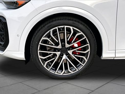 New 2026 Audi SQ5 Prestige AWD/4WD image 11