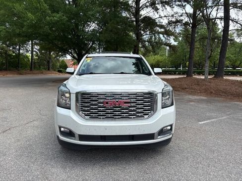 Used 2019 GMC Yukon XL Denali w/ Denali Ultimate Package AWD/4WD image 7