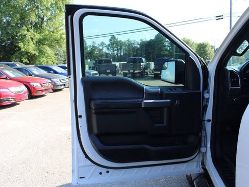 Used 2016 Ford F150 XLT w/ Equipment Group 302A Luxury AWD/4WD image 13