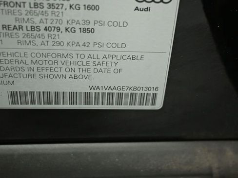 Used 2019 Audi e-tron Prestige w/ Prestige Package image 37