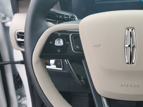 New 2026 Lincoln Corsair Grand Touring image 17