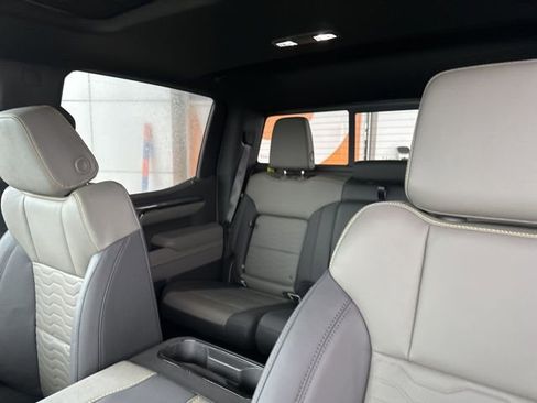 New 2026 Chevrolet Silverado 1500 ZR2 AWD/4WD image 12