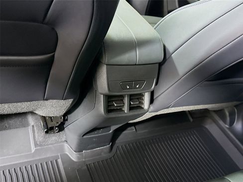 New 2026 GMC Terrain AT4 AWD/4WD image 18