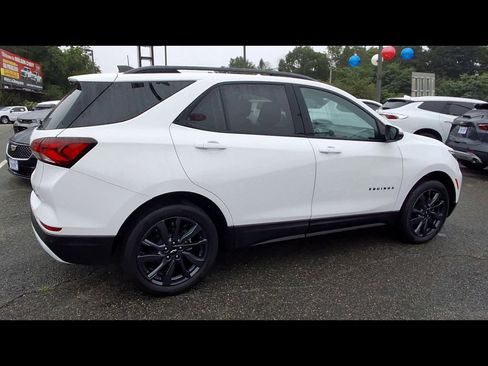 Certified 2024 Chevrolet Equinox RS w/ RS Leather Package AWD/4WD image 9