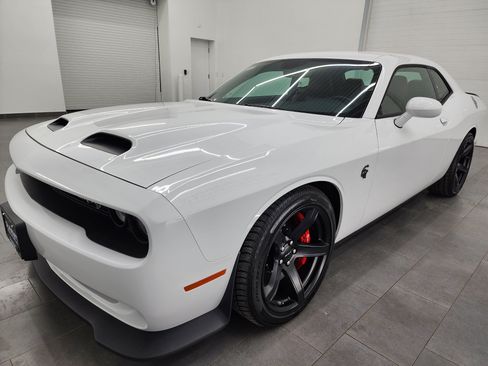 Used 2019 Dodge Challenger SRT Hellcat Redeye RWD image 7