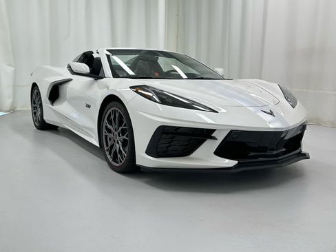 Used 2023 Chevrolet Corvette Stingray Premium Conv RWD image 2