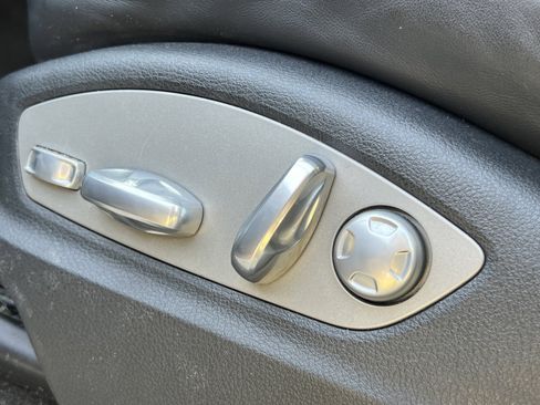 Used 2016 Porsche Cayenne image 31