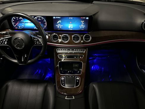 Used 2022 Mercedes-Benz E 350 Sedan image 12