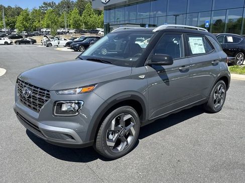 New 2026 Hyundai Venue SEL FWD image 3