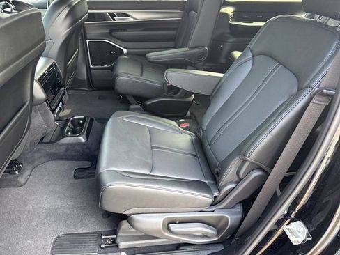New 2026 Jeep Grand Wagoneer L Limited AWD/4WD image 19