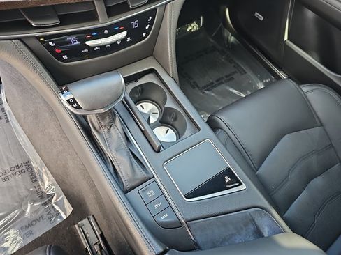 Used 2018 Cadillac CT6 Luxury image 25