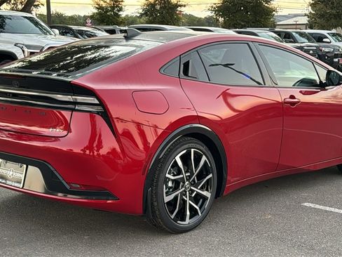 New 2026 Toyota Prius Plug-In Hybrid image 9