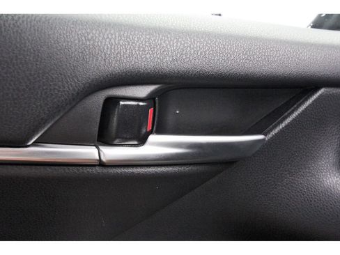 Used 2024 Toyota Camry SE FWD image 23