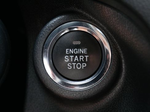 Used 2019 Subaru Forester Premium AWD/4WD image 31