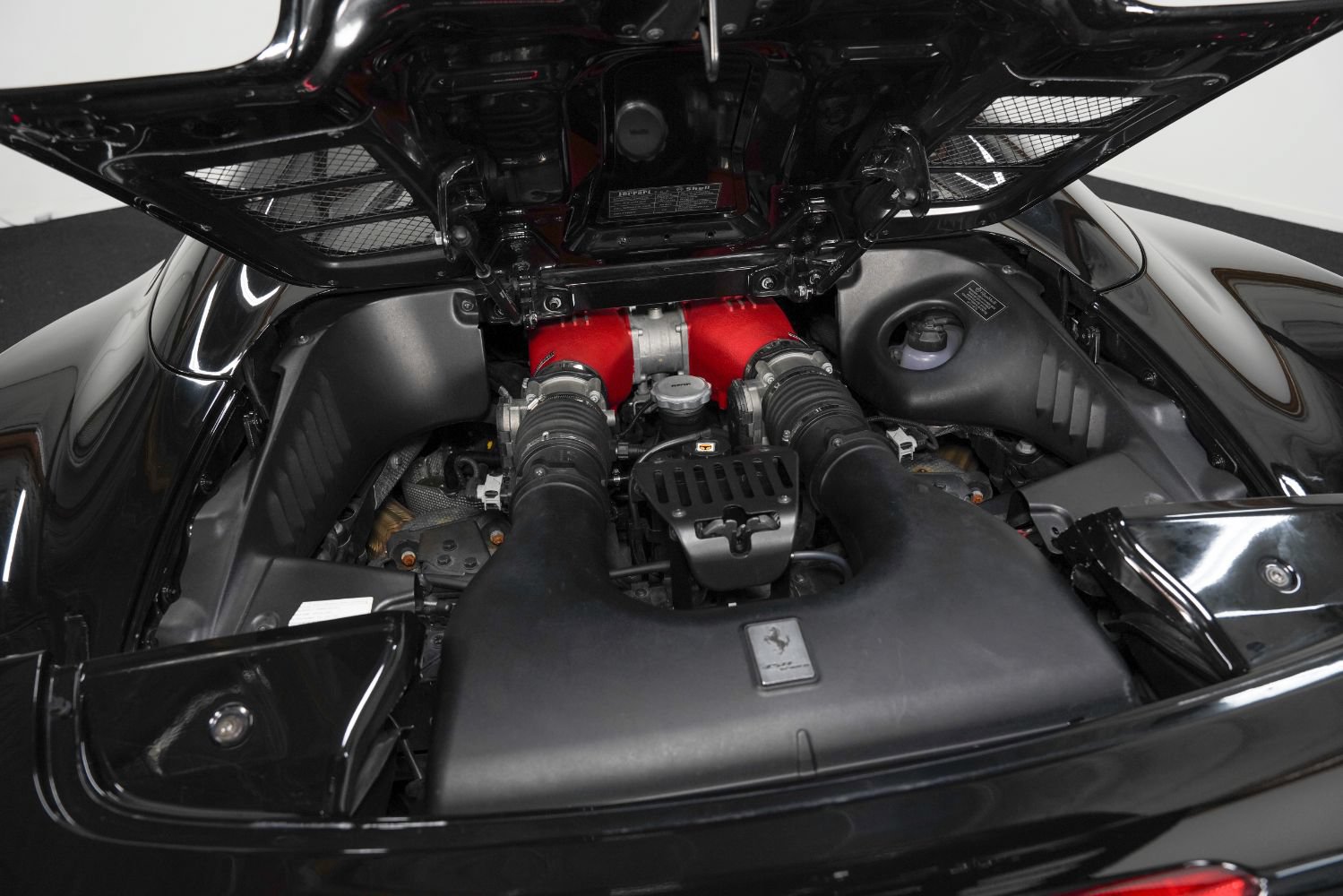 Used 2013 Ferrari 458 Spider RWD image 48