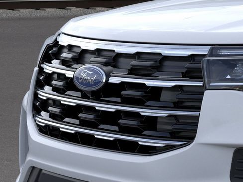 New 2026 Ford Explorer Active image 17