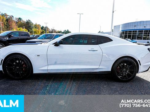 Used 2021 Chevrolet Camaro SS image 10