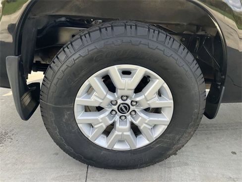 Used 2022 Nissan Frontier SV image 31