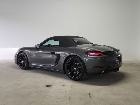 Certified 2025 Porsche 718 Boxster RWD image 3
