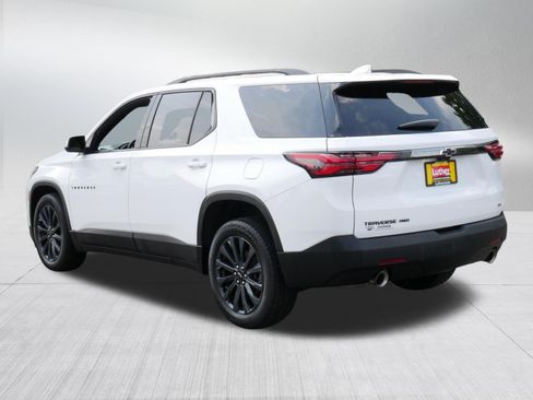 Used 2023 Chevrolet Traverse RS AWD/4WD image 3