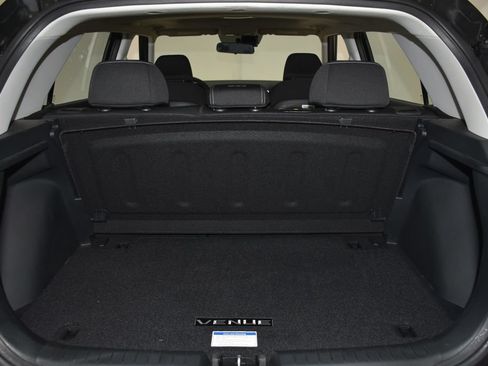 Certified 2025 Hyundai Venue SEL FWD image 33