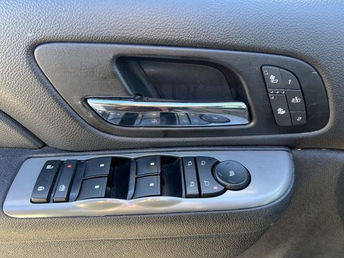 Used 2014 Chevrolet Tahoe LT image 18