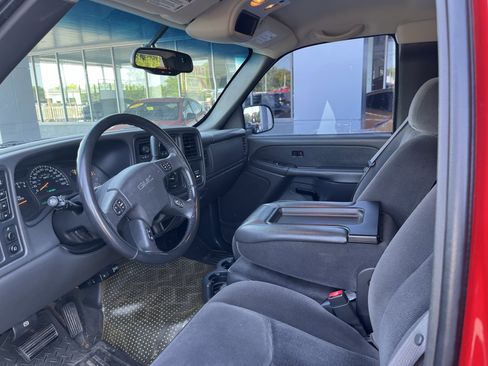 Used 2003 GMC Sierra 1500 SLE w/ Off-Road Package AWD/4WD image 3