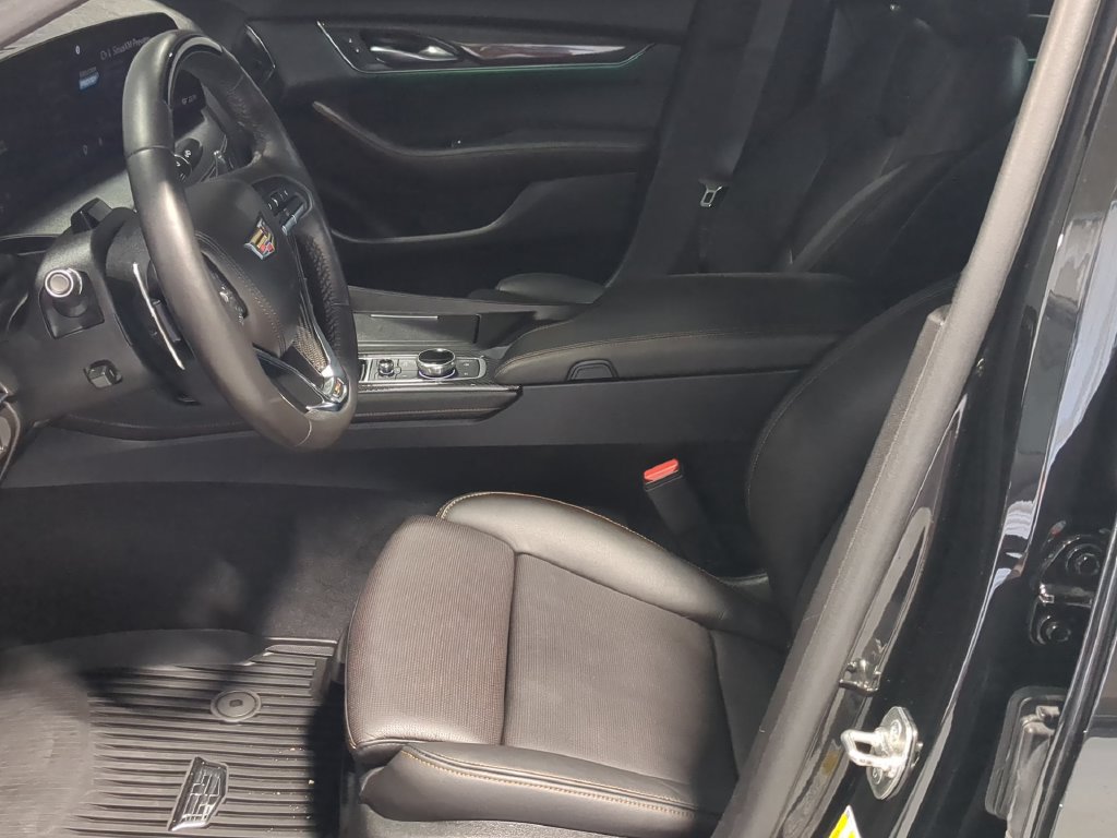 Used 2025 Cadillac CT5 V w/ Technology Package AWD/4WD image 16