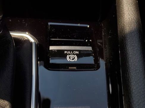 New 2025 Jeep Compass Limited w/ Sun & Sound Group image 32