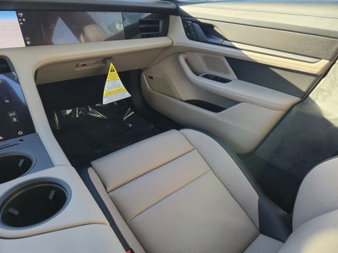 New 2025 Porsche Taycan GTS image 19