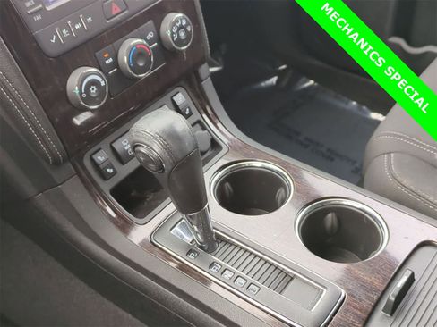 Used 2015 Chevrolet Traverse LT image 39