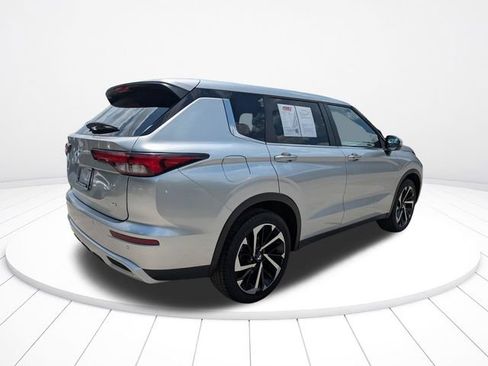 Used 2024 Mitsubishi Outlander SE FWD image 4