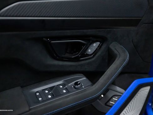 Used 2024 Lamborghini Urus Performante image 21