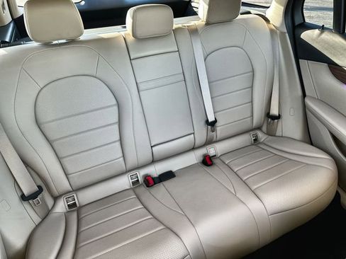 Used 2022 Mercedes-Benz GLC 300 4MATIC image 28