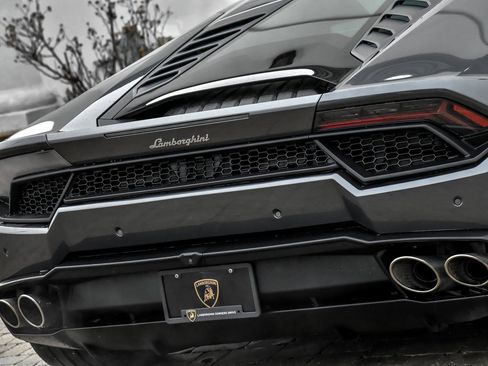 Used 2018 Lamborghini Huracan LP 580-2 image 12