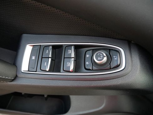 Used 2023 Subaru Ascent Limited w/ Technology Package AWD/4WD image 16