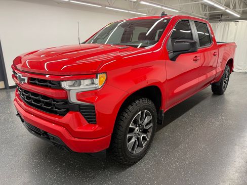 Used 2022 Chevrolet Silverado 1500 RST AWD/4WD image 4