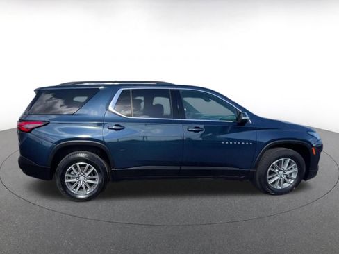 Used 2023 Chevrolet Traverse LT FWD image 16