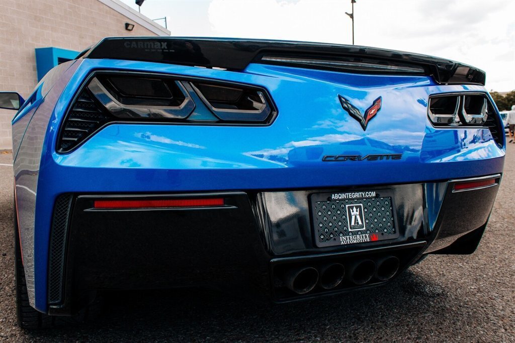 Used 2019 Chevrolet Corvette Stingray Coupe w/ Battery Protection Package RWD image 12