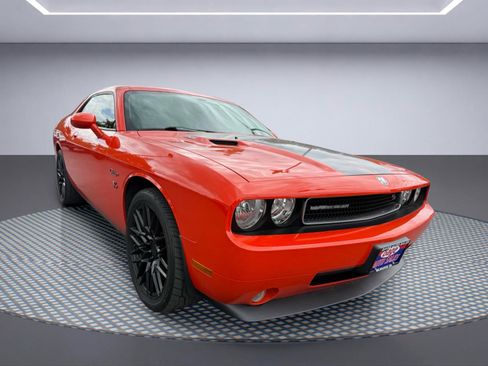 Used 2009 Dodge Challenger R/T RWD image 11