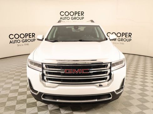 Used 2023 GMC Acadia SLE w/ Driver Convenience Package image 9