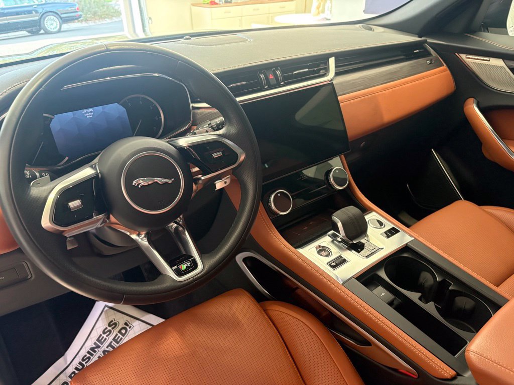 Used 2023 Jaguar F-PACE R-Dynamic S AWD/4WD image 14