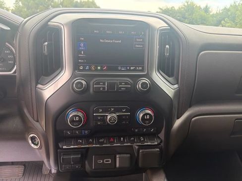 Used 2020 Chevrolet Silverado 1500 LTZ AWD/4WD image 14